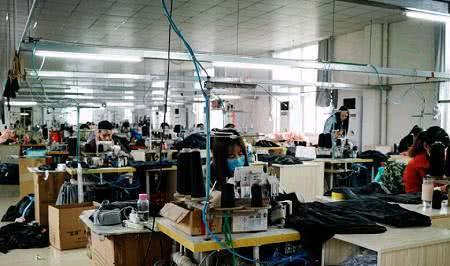 95后電子廠打工妹曬出月薪，直言員工想辭職轉(zhuǎn)行，三個(gè)原因很現(xiàn)實(shí)